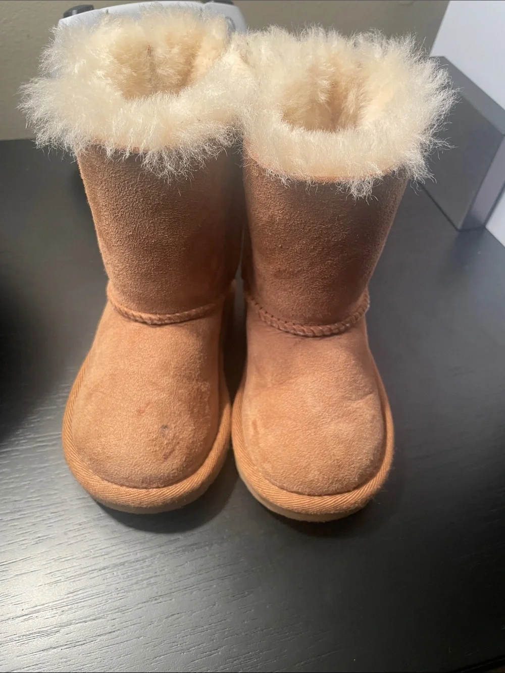 UGG Kids Bow-Back Boots - Chestnut with Cream Cuff